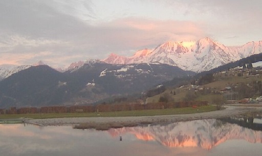 Lac de Combloux et le Mont-Blanc le 18 mars 2014